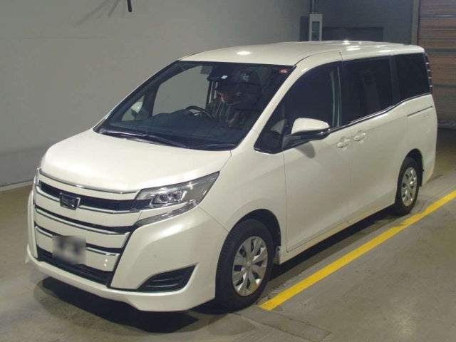 TOYOTA NOAH 2020 X