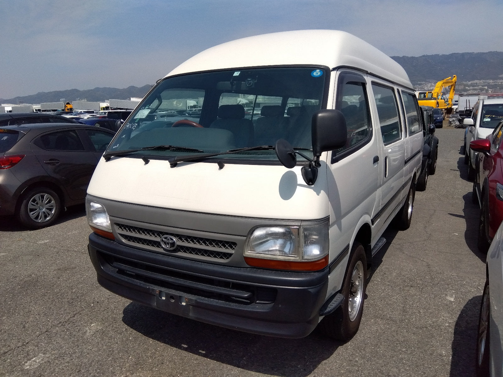 TOYOTA HIACE-SUPER LONG GL 4WD- 2002