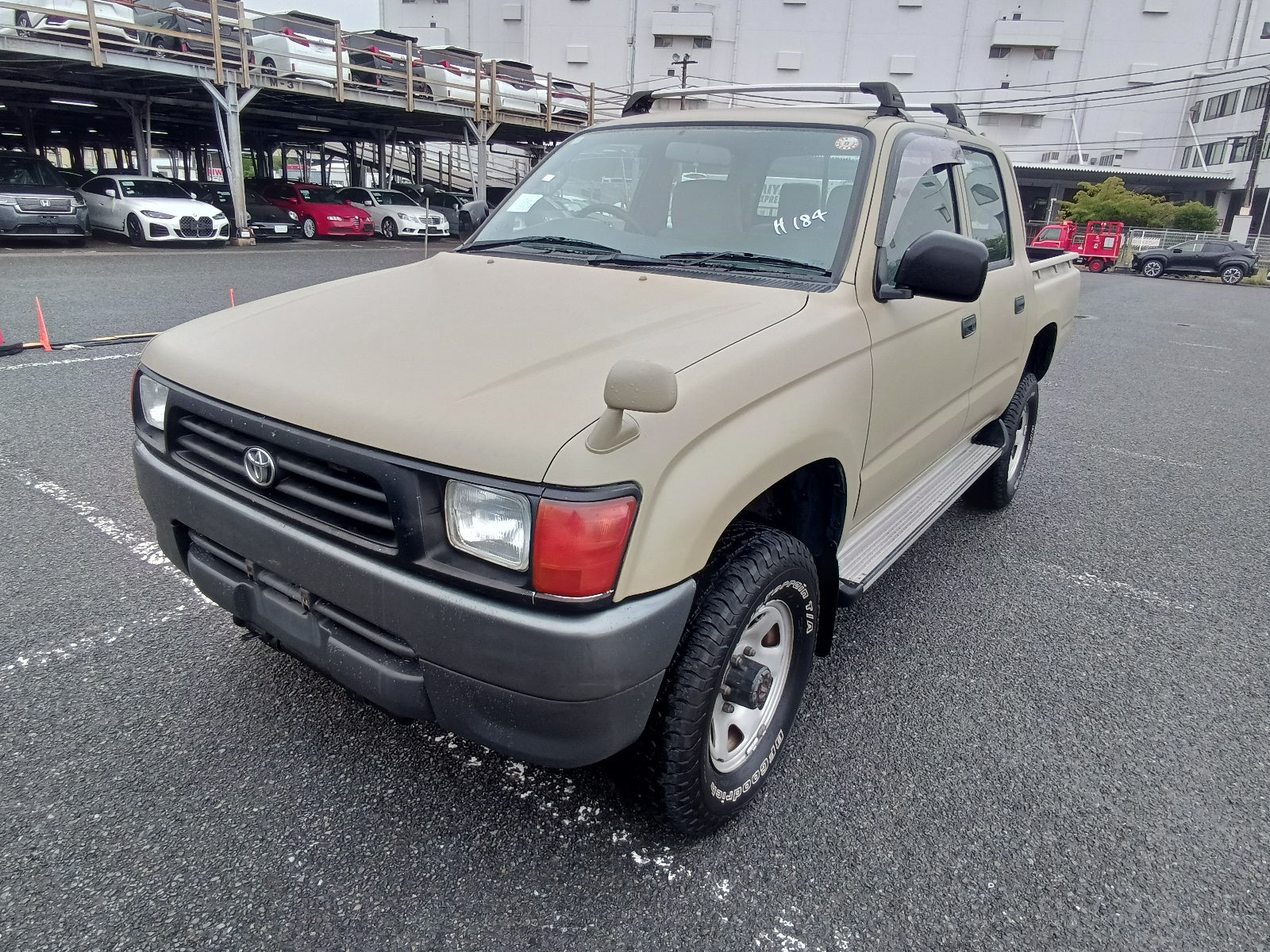 TOYOTA HILUX-2000-DOUBLE CAB BEIGE