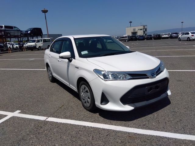 TOYOTA COROLLA AXIO HYBRID 2019 X