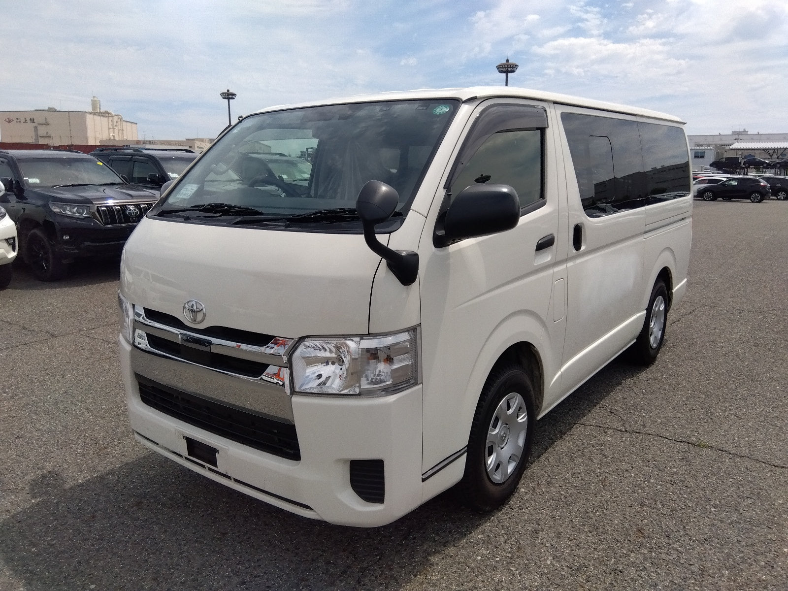 TOYOTA HIACE VAN-2020