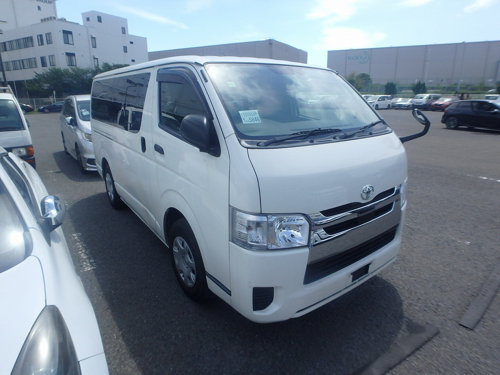 TOYOTA HIACE VAN-2019
