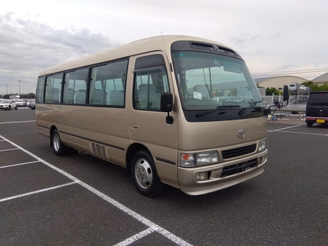 TOYOTA COASTER 2005