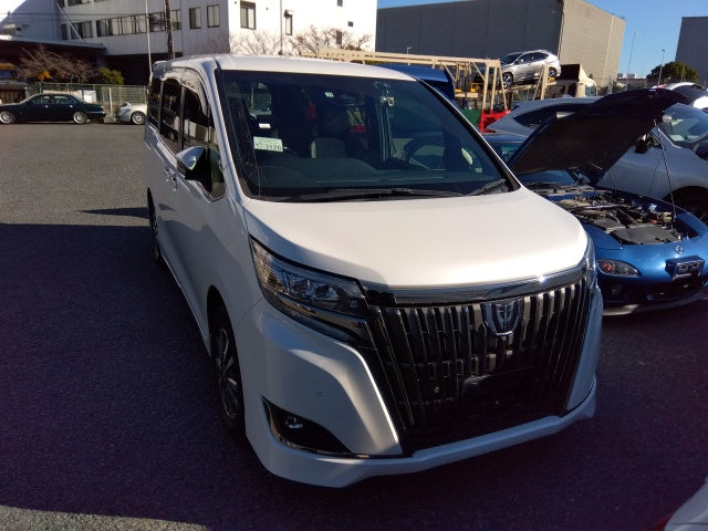 TOYOTA ESQUIRE HV-GI PREMIUM-2019 WHITE