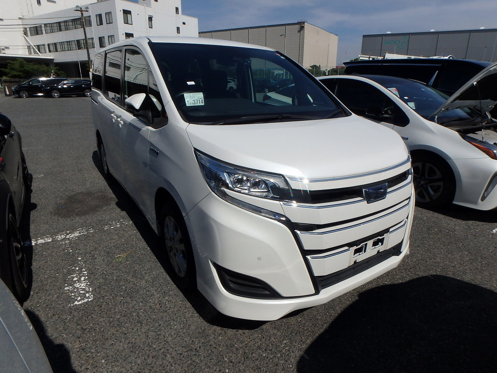 TOYOTA NOAH-HYBRID X-2019