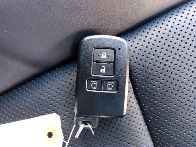 TOYOTA ESQUIRE-HYBRID GI PACKAGE-2020