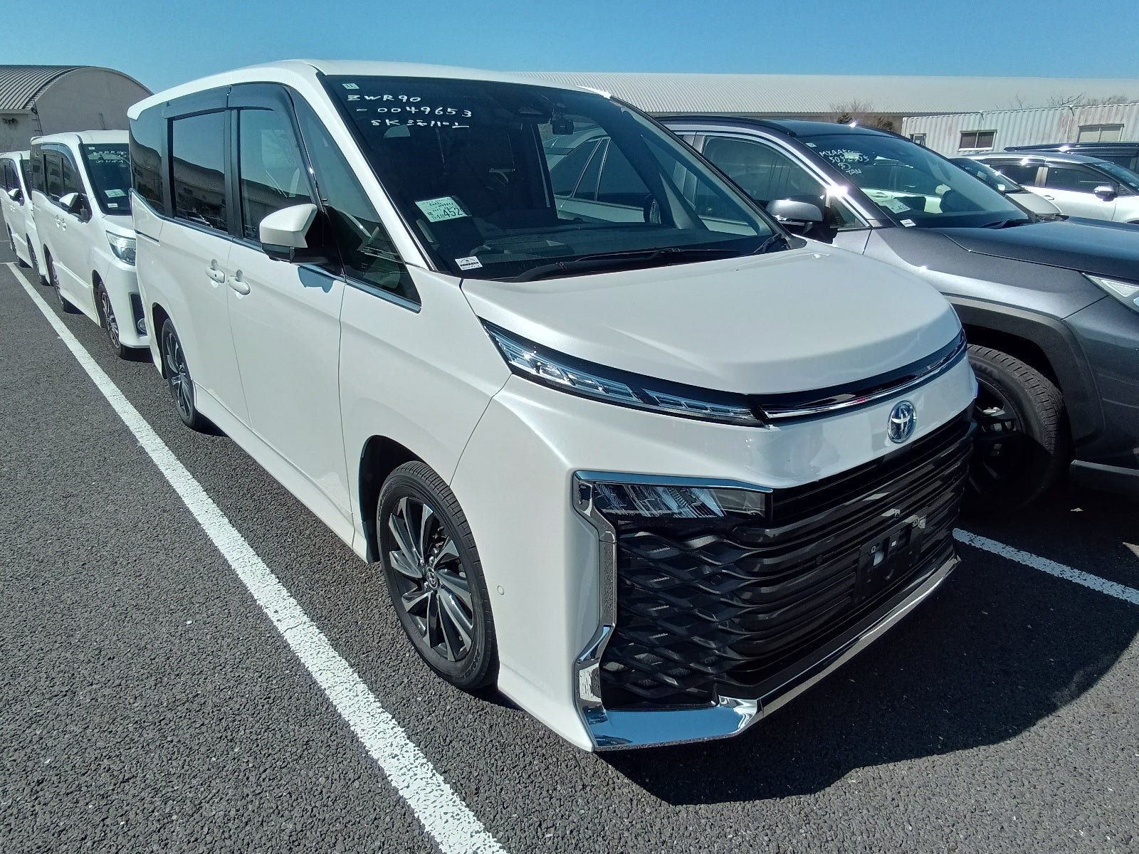 TOYOTA VOXY-2022-Hybrid-S Z WHITE