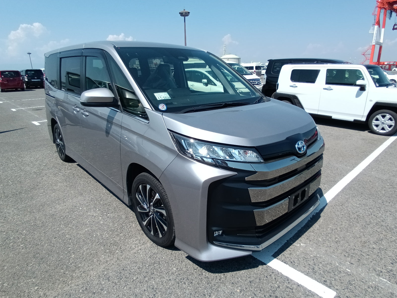TOYOTA NOAH-HYBRID S-Z-2023