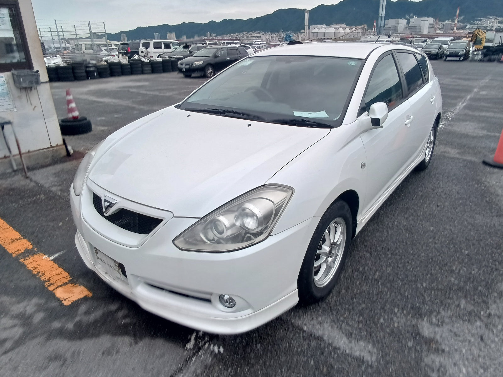TOYOTA CALDINA Z S Edition 2007 WHITE