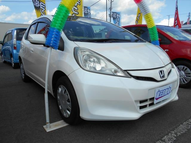 HONDA FIT-1.3 SHE S -2013