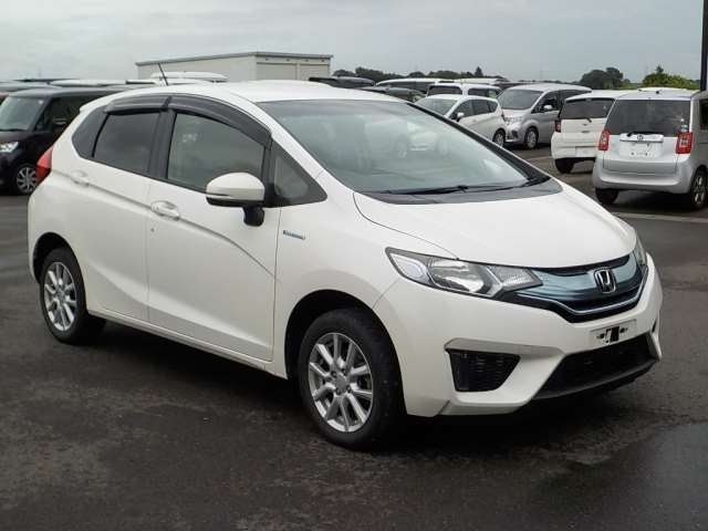 HONDA FIT-4WD F PACKAGE -2014