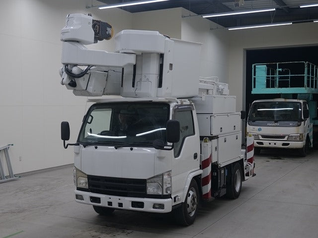 ISUZU ELF- -2011