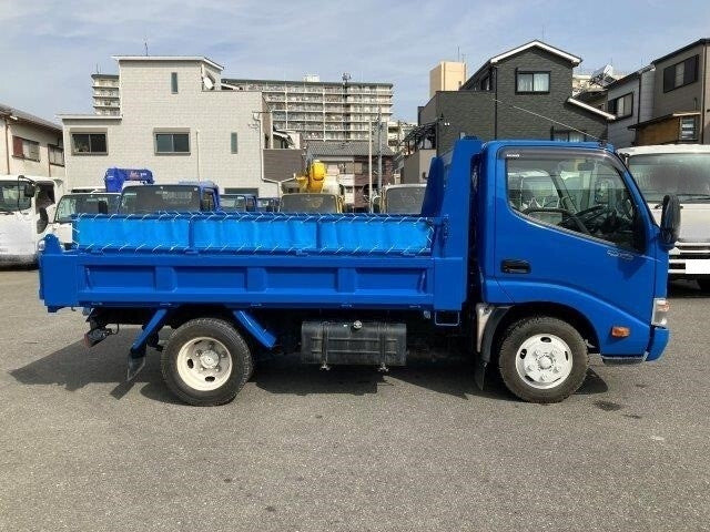 HINO DUTRO-DUMP CAR -2015