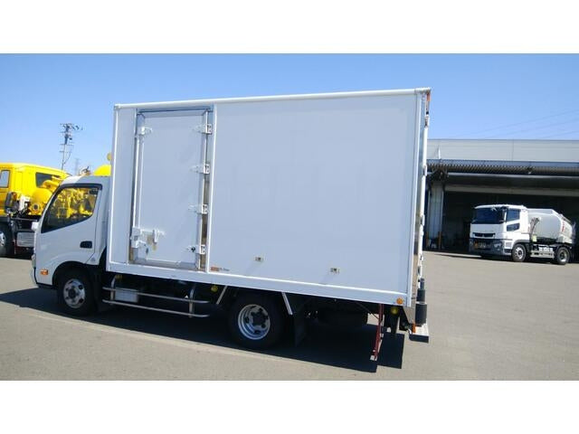 HINO DUTRO-REFRIGERATION * REEFER -2013