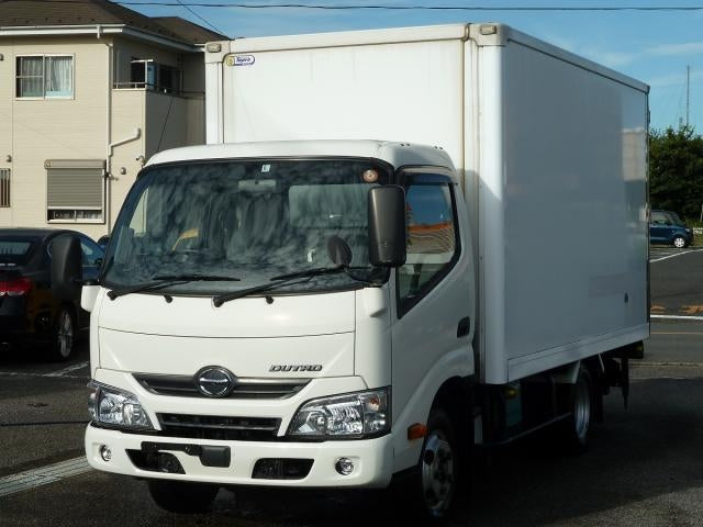 HINO DUTRO-2T THERMOS SEMI LONG -2017