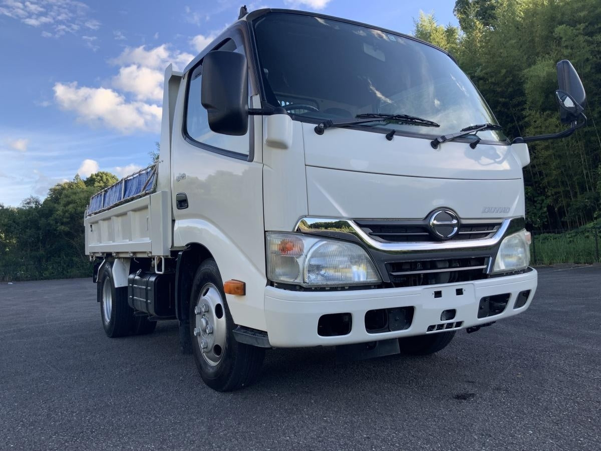 HINO DUTRO-3 TON DUMP LOWDECK -2011