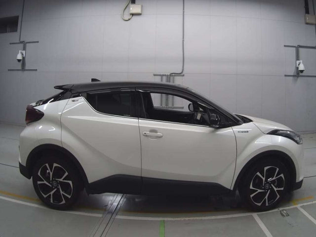 TOYOTA C-HR-G-2019