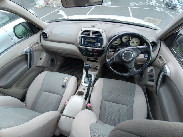 TOYOTA RAV4 2000 WHITE