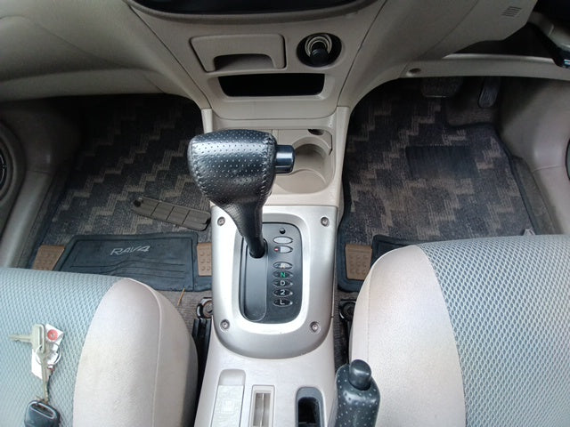 TOYOTA RAV4 2000 WHITE