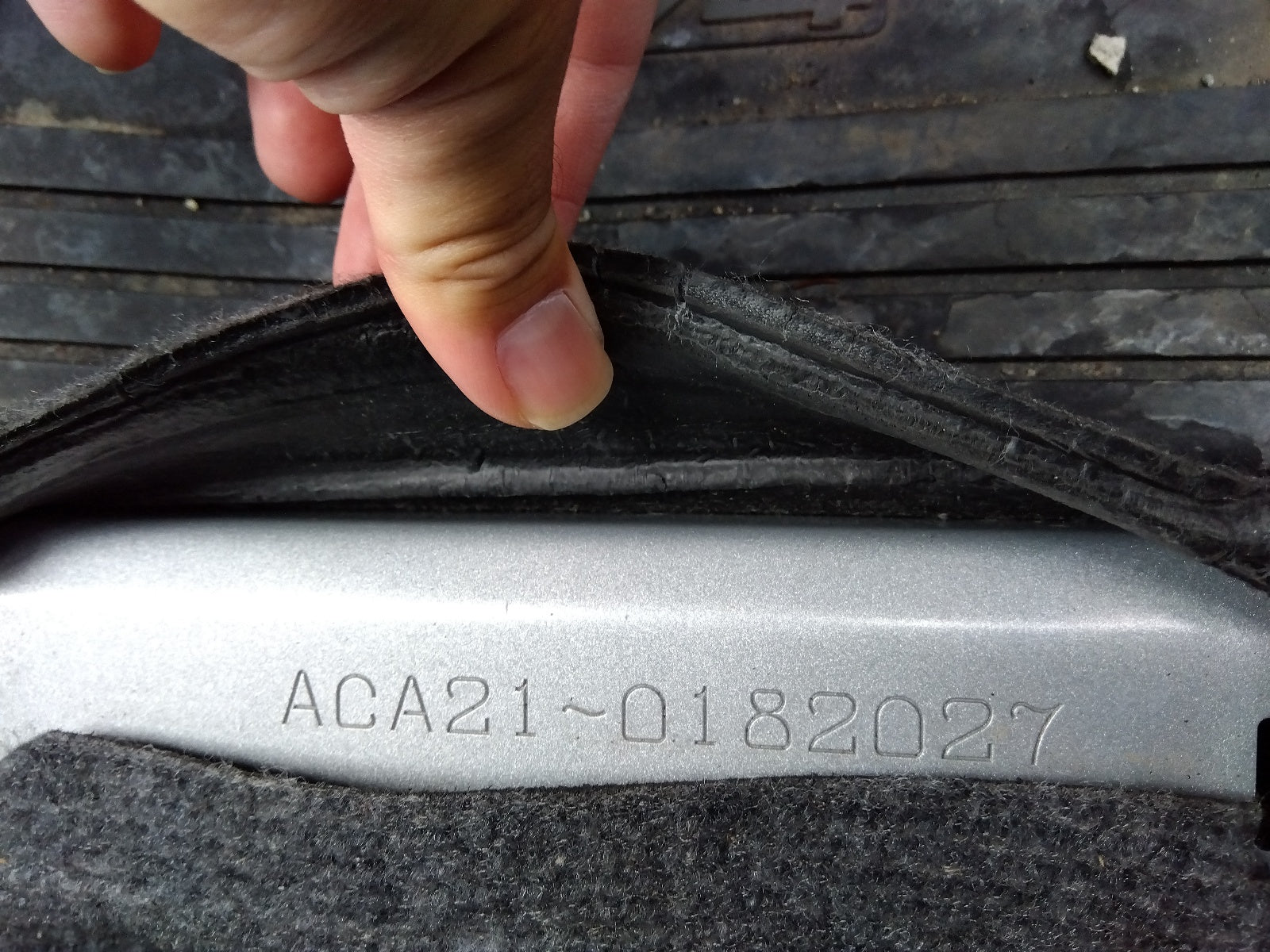 TOYOTA RAV4 - L WIDE SPORTS AWD 5D 4WD - 2002