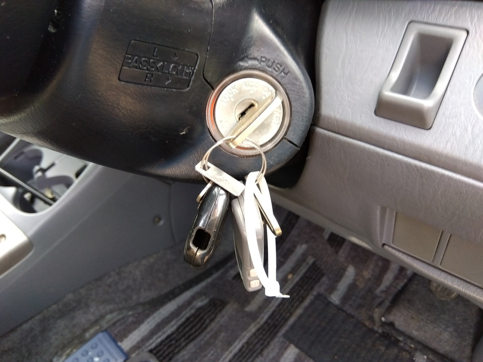 TOYOTA RAV4 - L WIDE SPORTS AWD 5D 4WD - 2002