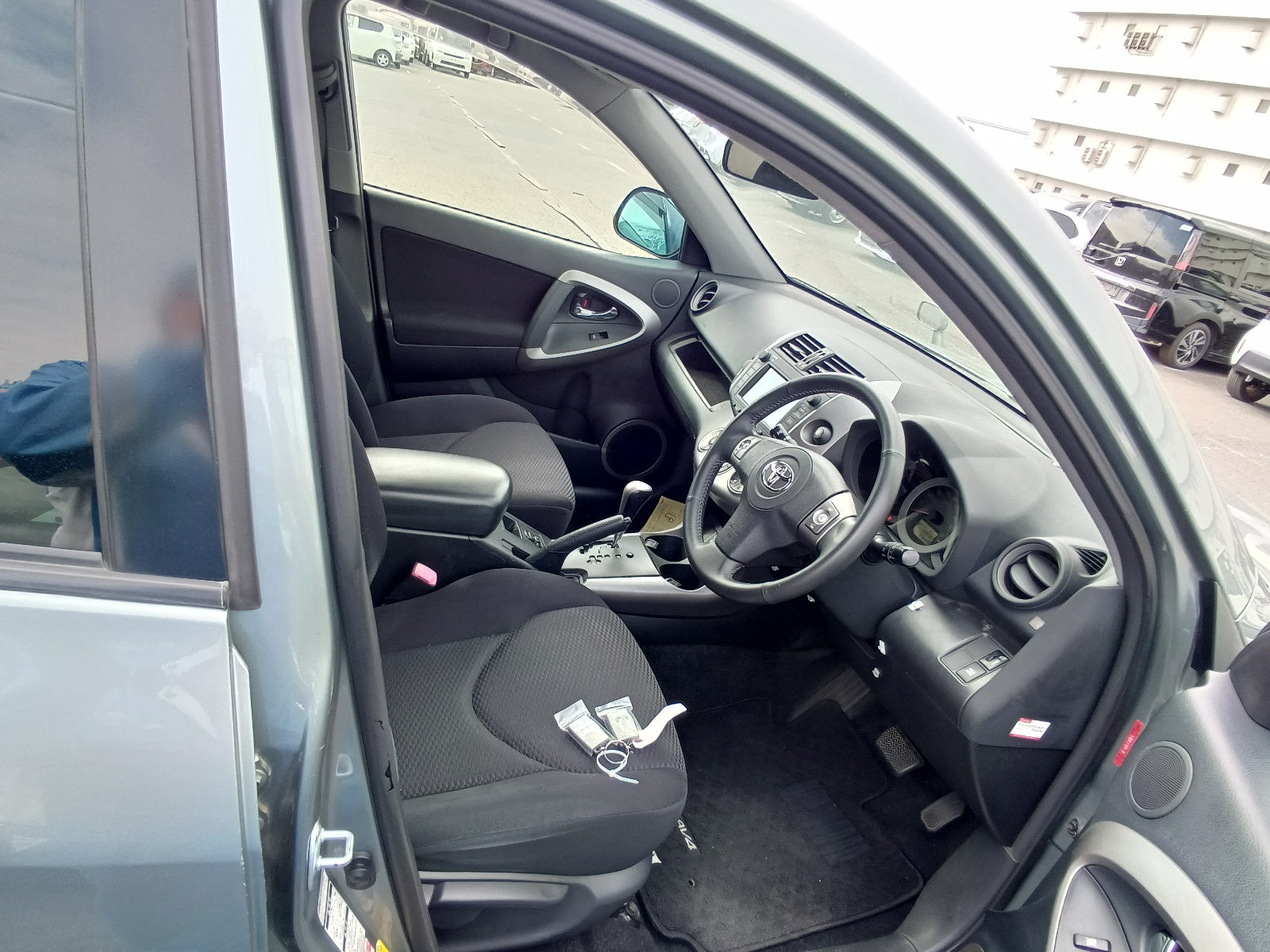 TOYOTA RAV4 2006 green