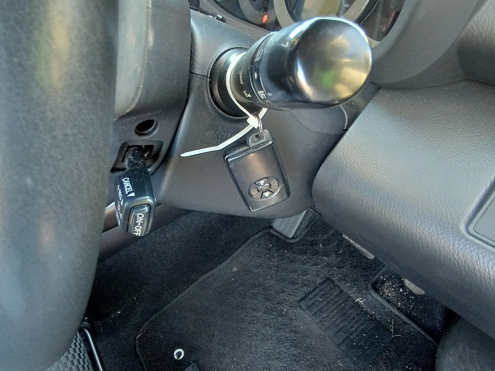 TOYOTA RAV4-Style-2008 RED