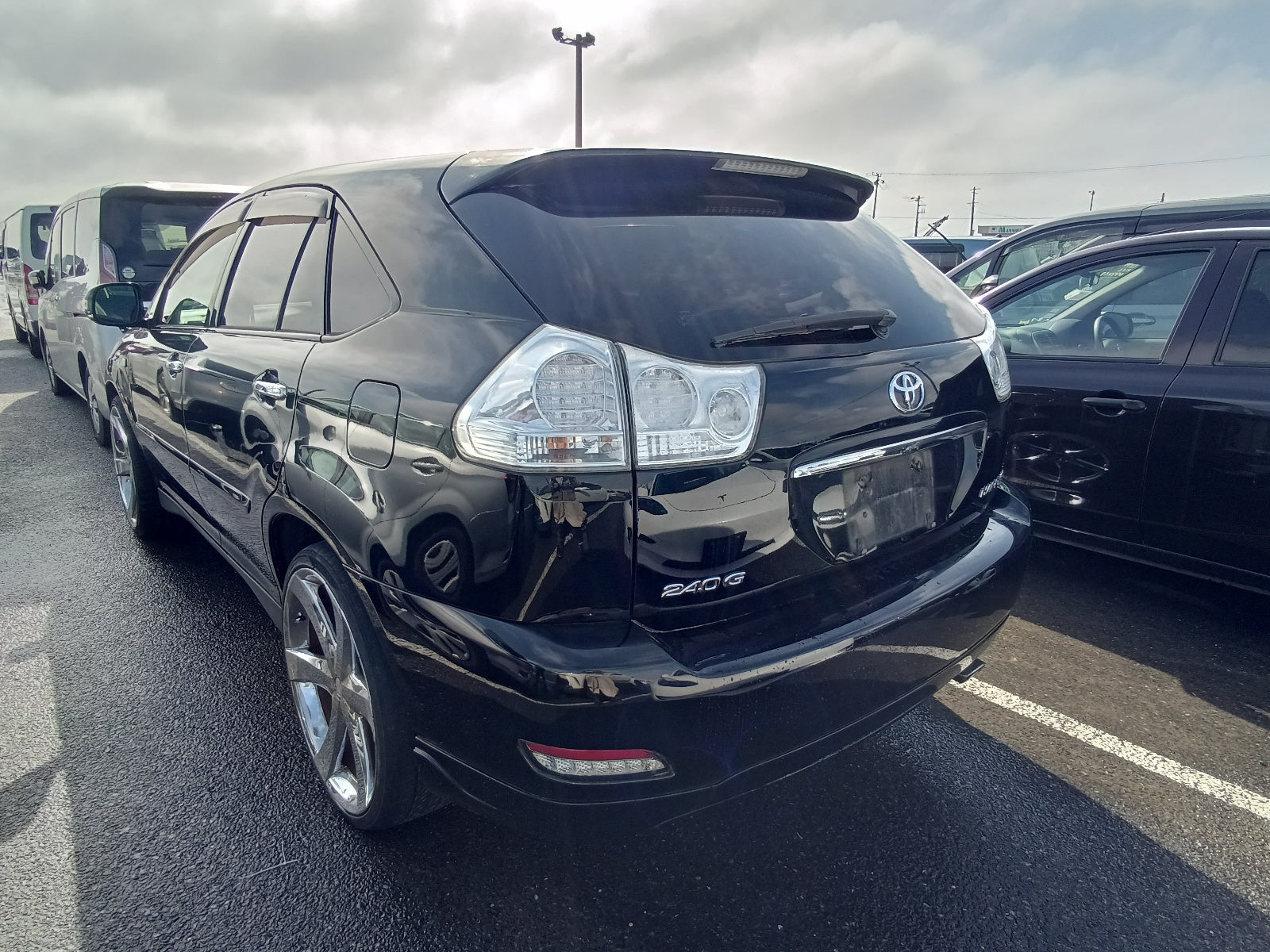 TOYOTA HARRIER-PREMIUM BLACK 240G