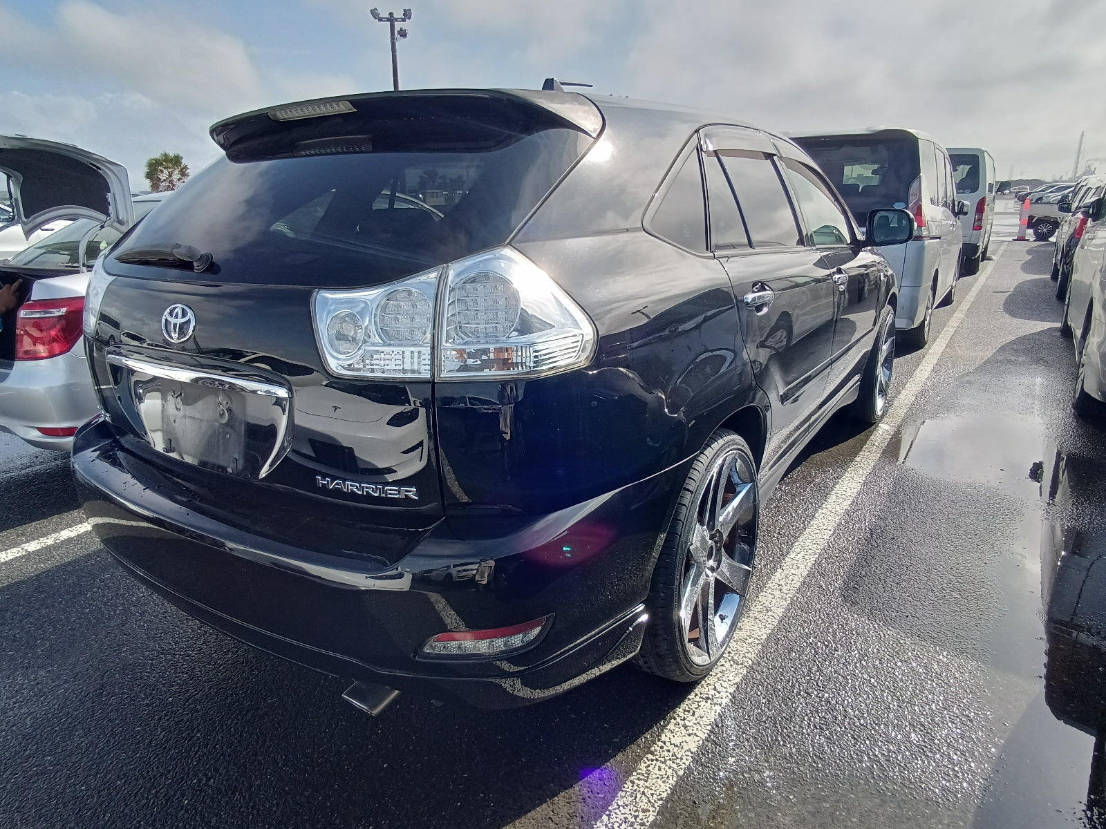 TOYOTA HARRIER-PREMIUM BLACK 240G