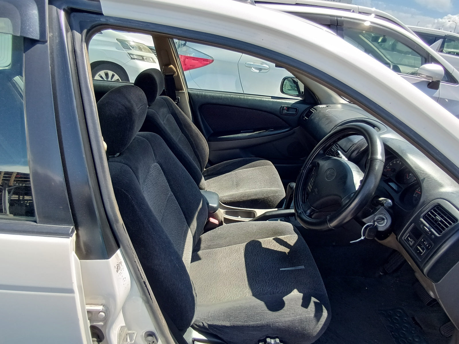 TOYOTA CALDINA-E-2000