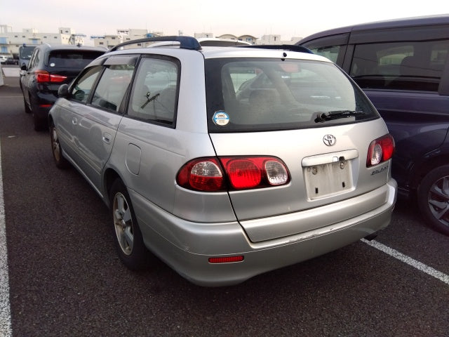 TOYOTA CALDINA-E-2002 SILVER