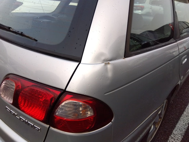 TOYOTA CALDINA-E-2002 SILVER