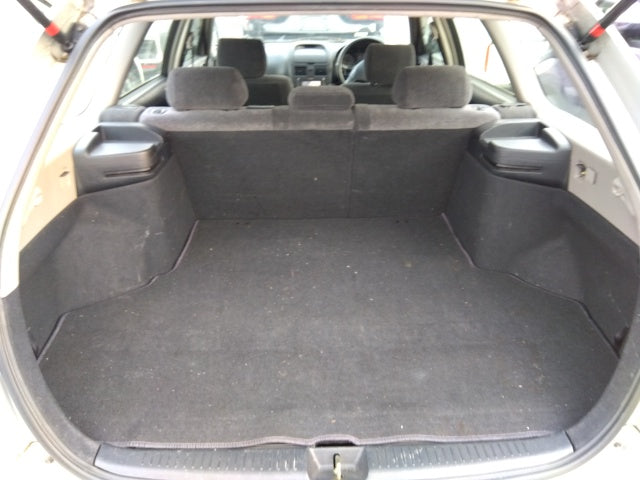 TOYOTA CALDINA-E-2002 SILVER