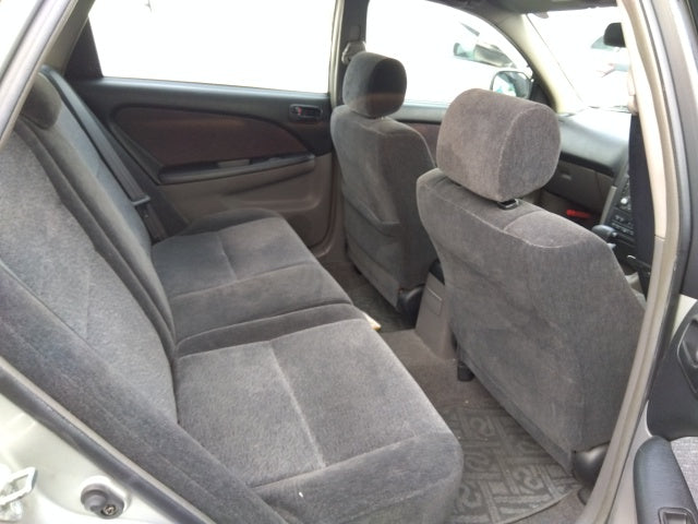 TOYOTA CALDINA-E-2002 SILVER