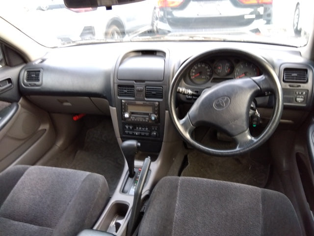 TOYOTA CALDINA-E-2002 SILVER