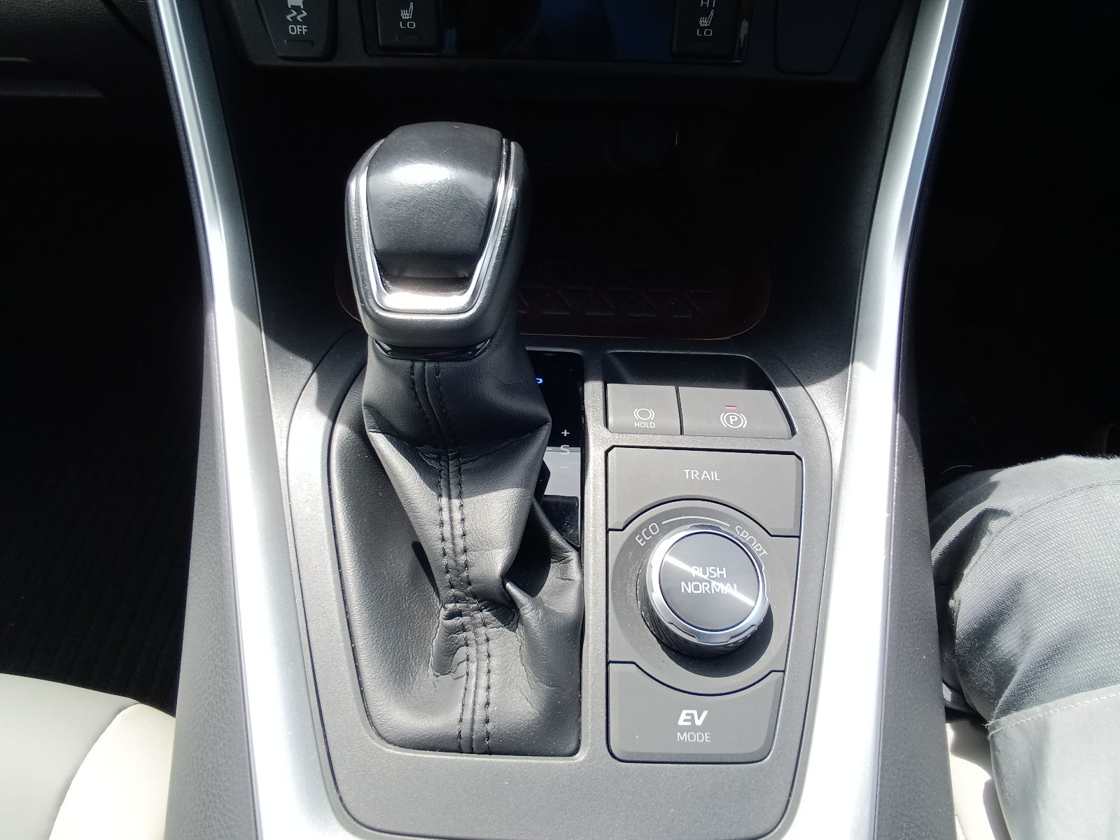 TOYOTA RAV4-HYBRID G AWD-2020