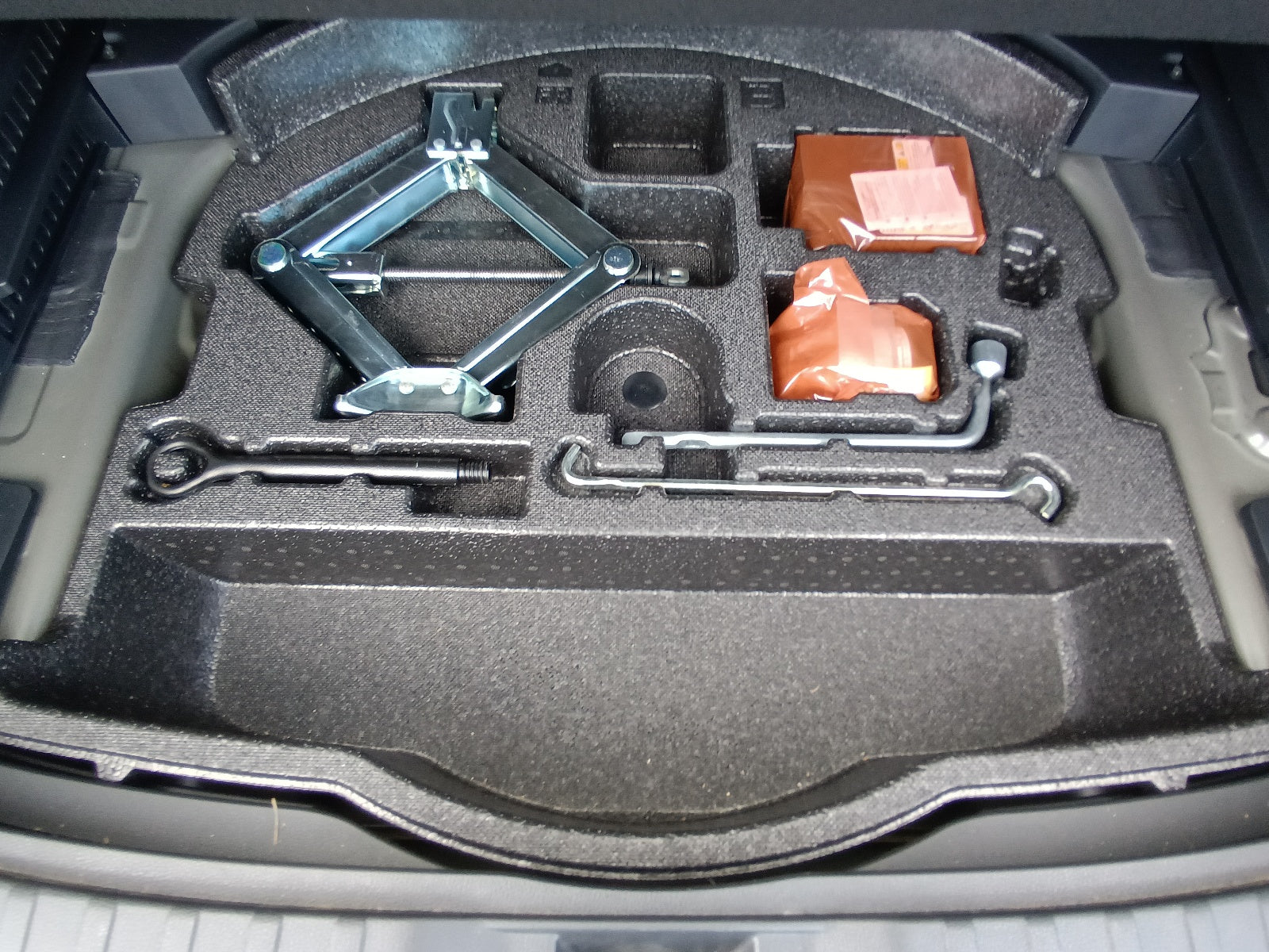 TOYOTA RAV4-HYBRID G AWD-2020