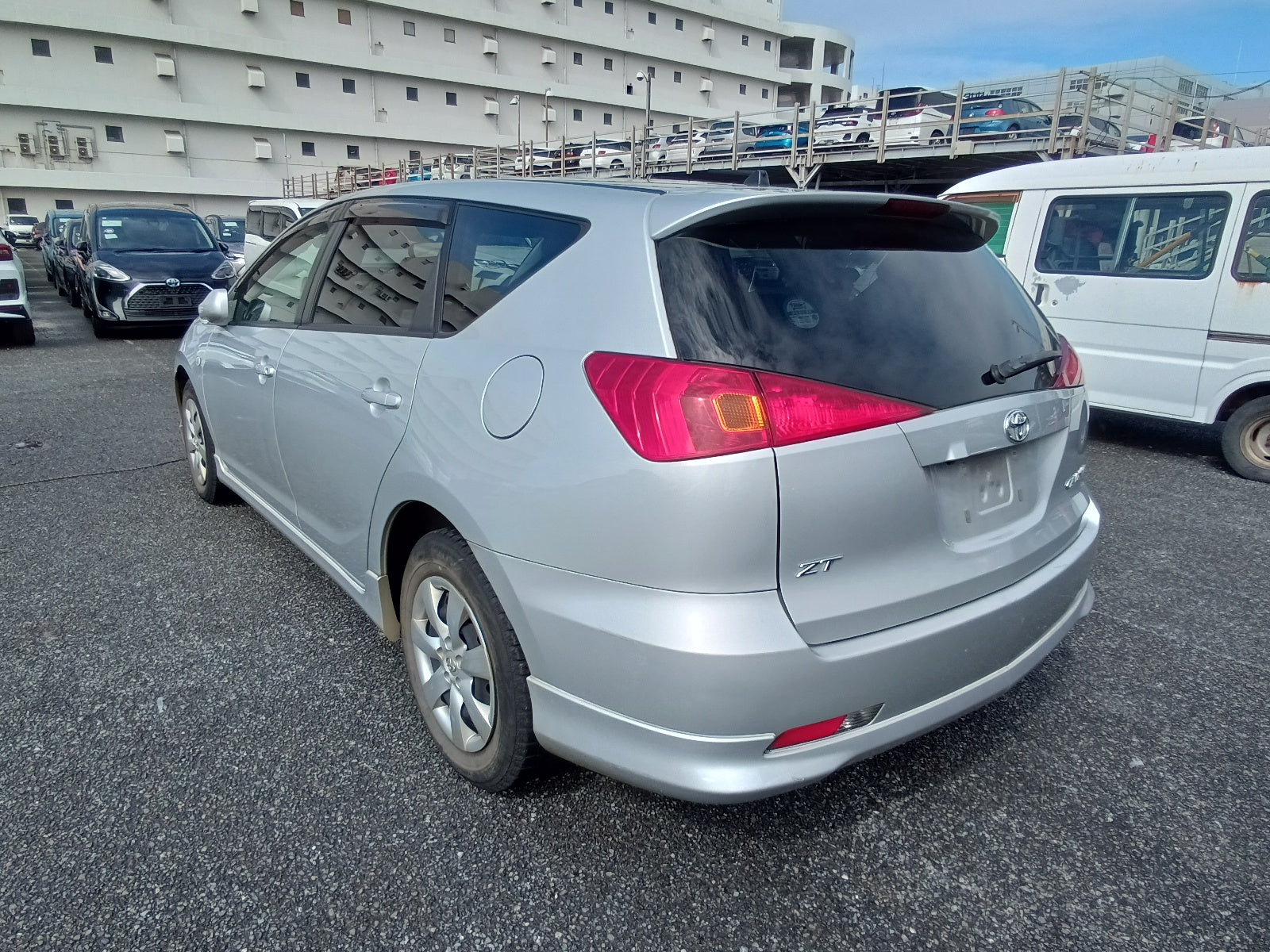 TOYOTA CALDINA-ZT-2003-SILVER