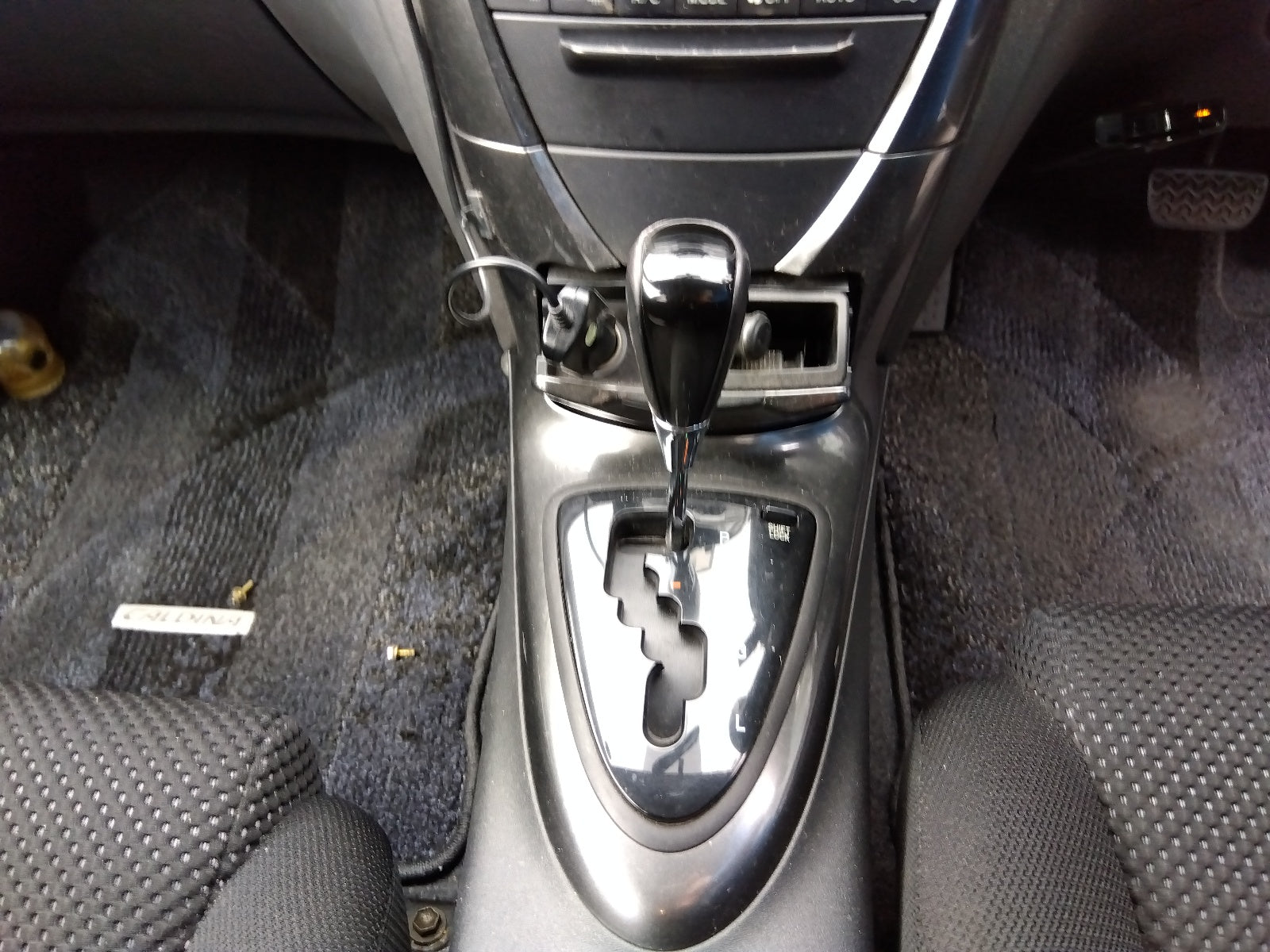 TOYOTA CALDINA- ZT- 2005