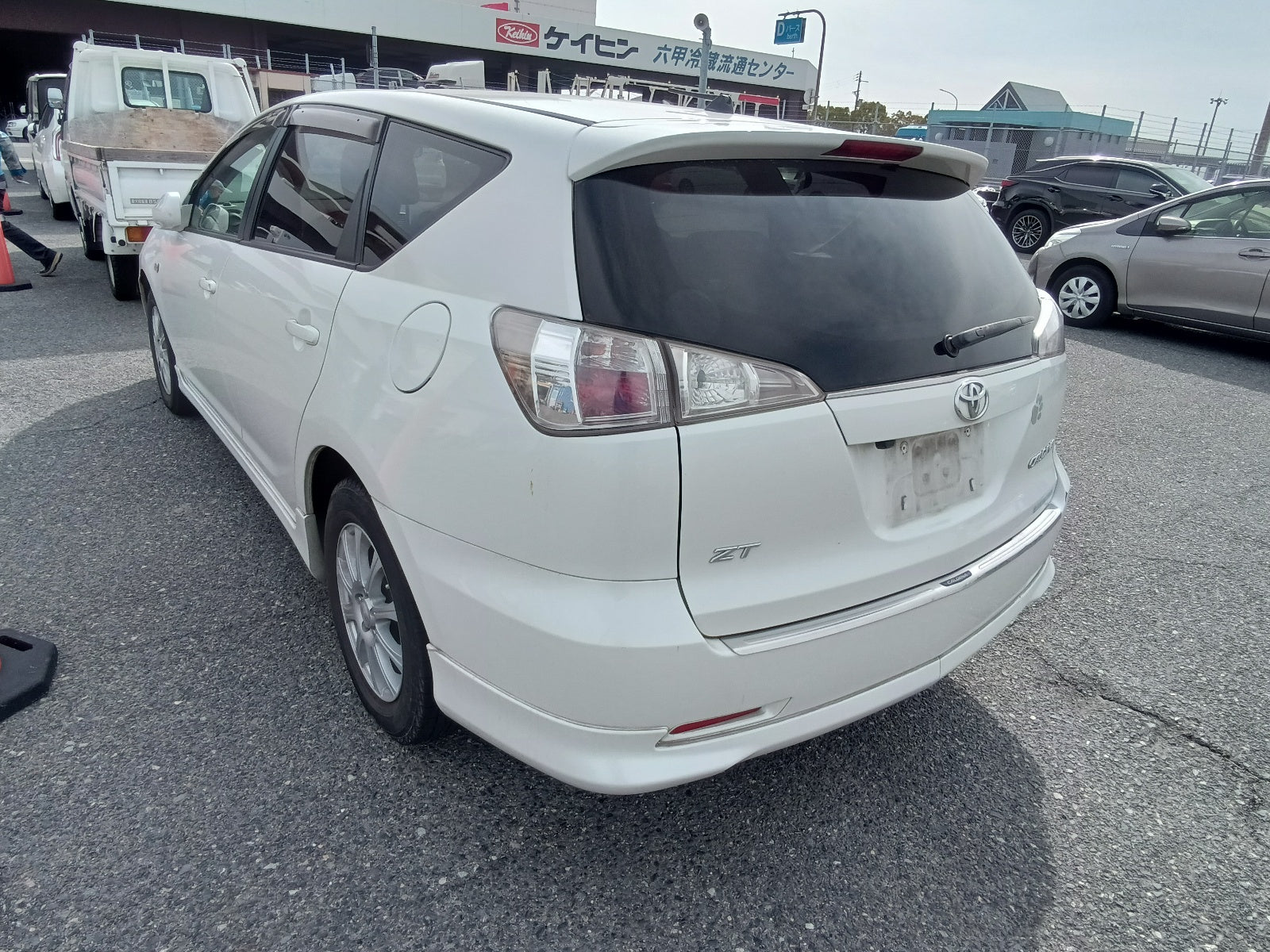 TOYOTA CALDINA-2007 WHITE