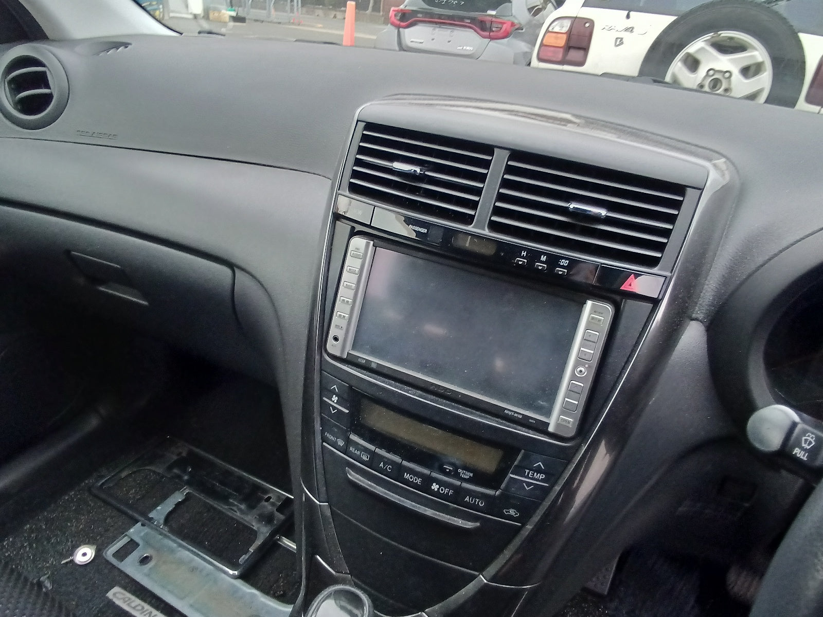 TOYOTA CALDINA-2007 SILVER