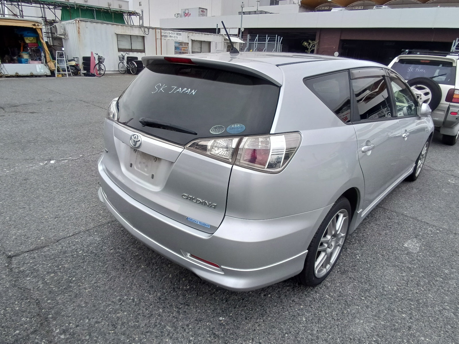 TOYOTA CALDINA-2007 SILVER