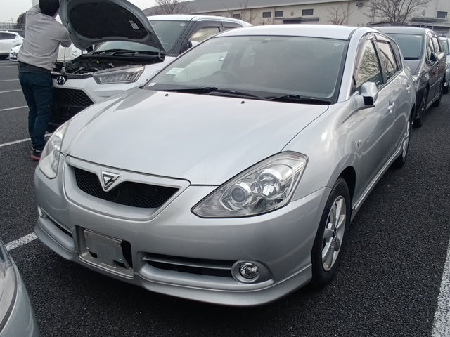 TOYOTA CALDINA-Z-2005 SILVER