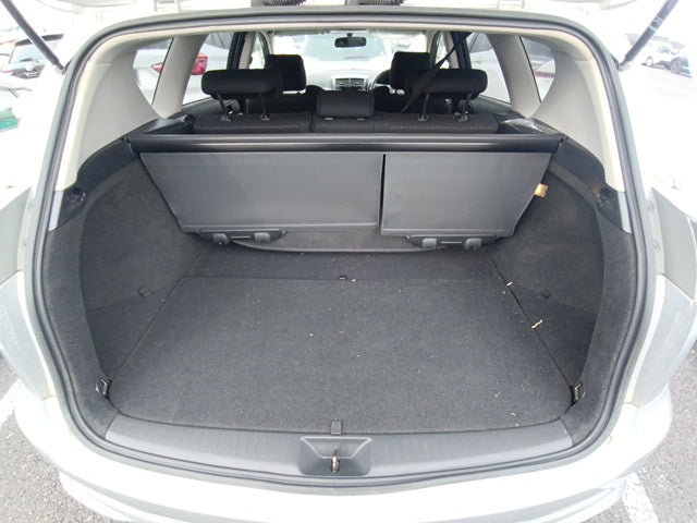 TOYOTA CALDINA-Z-2005 SILVER