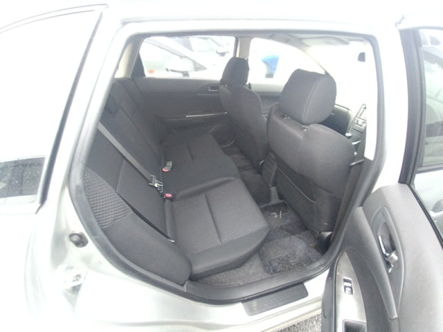 TOYOTA CALDINA-Z-2005 SILVER