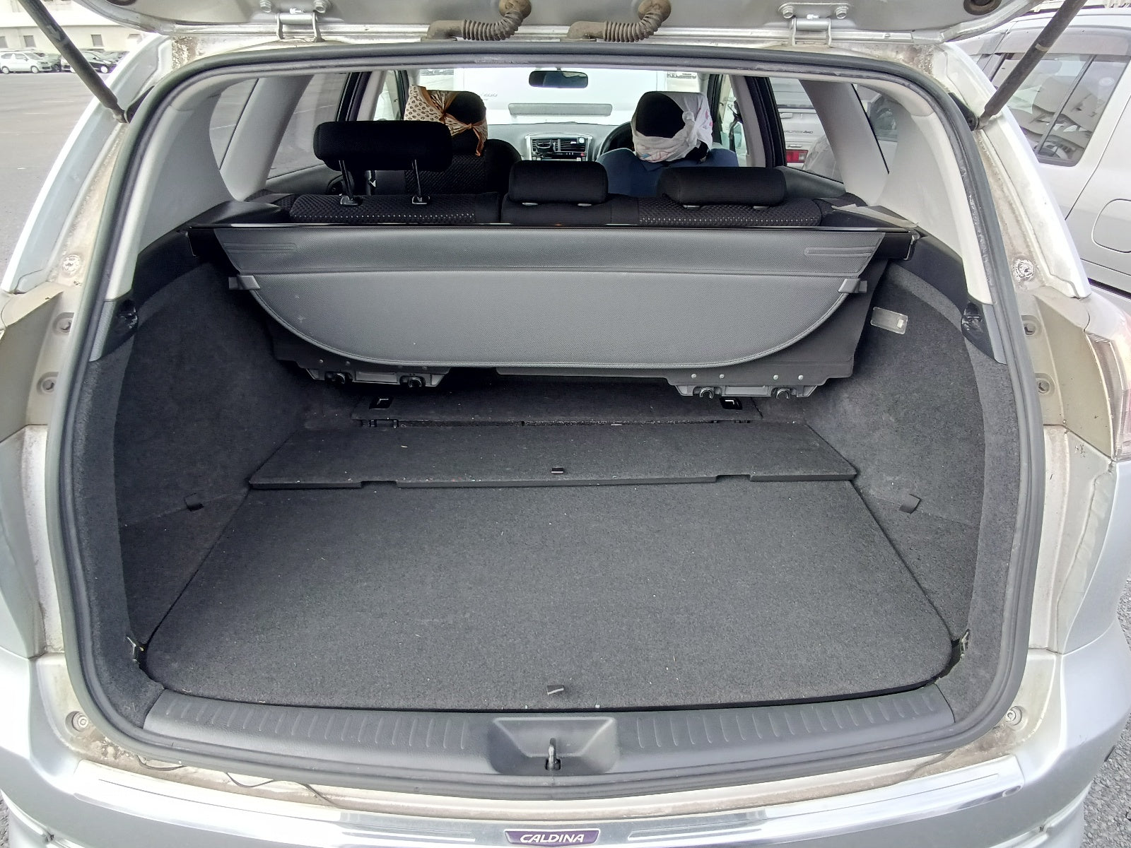 TOYOTA CALDINA-2007 SILVER