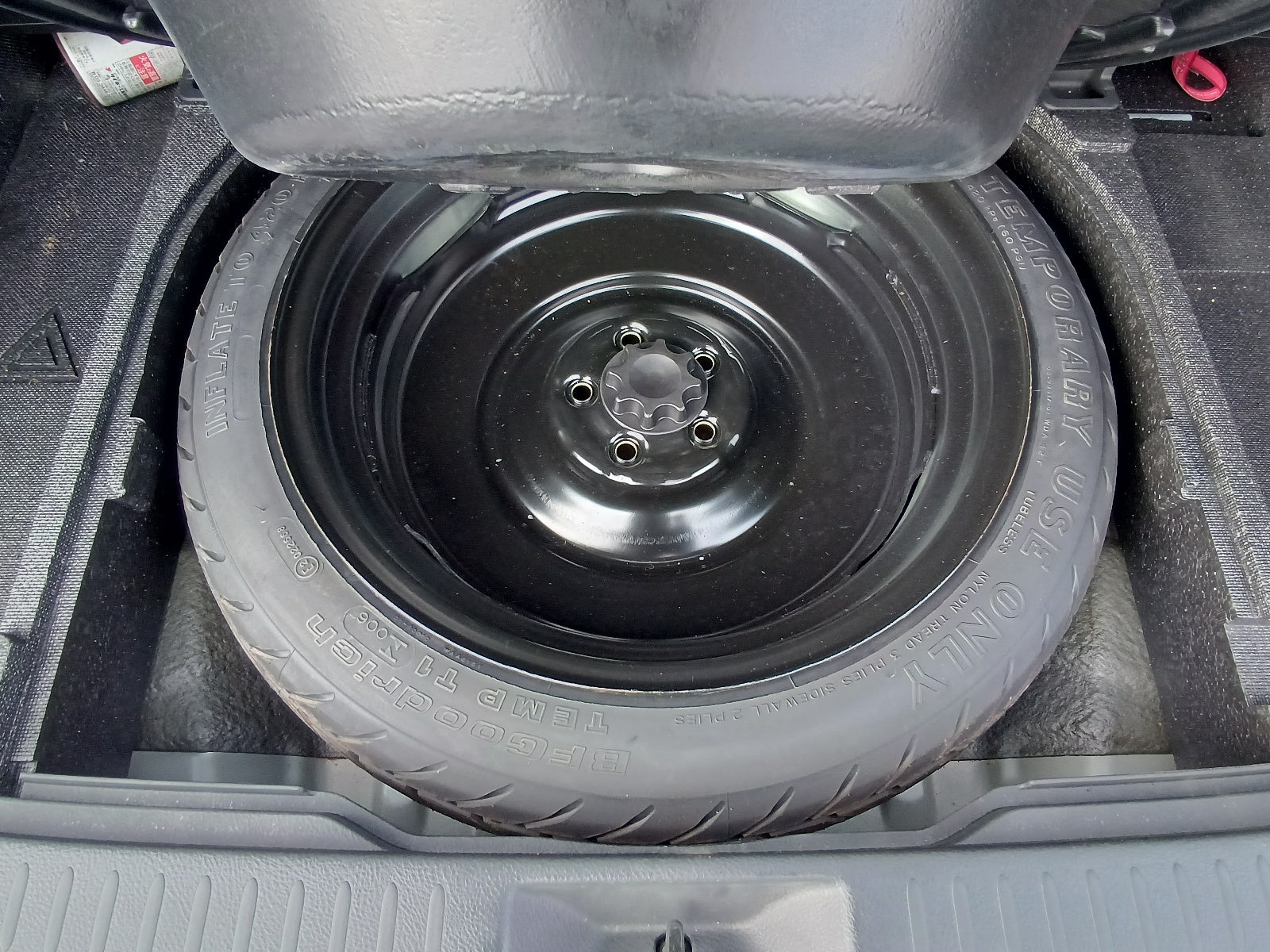 TOYOTA CALDINA-2007 SILVER