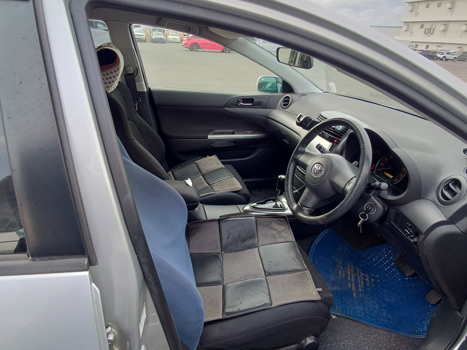 TOYOTA CALDINA-2007 SILVER