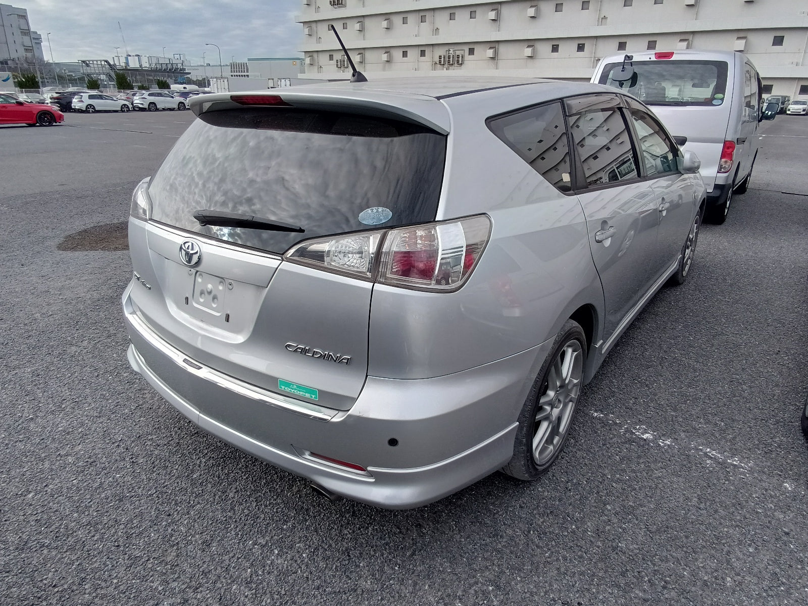 TOYOTA CALDINA-2007 SILVER