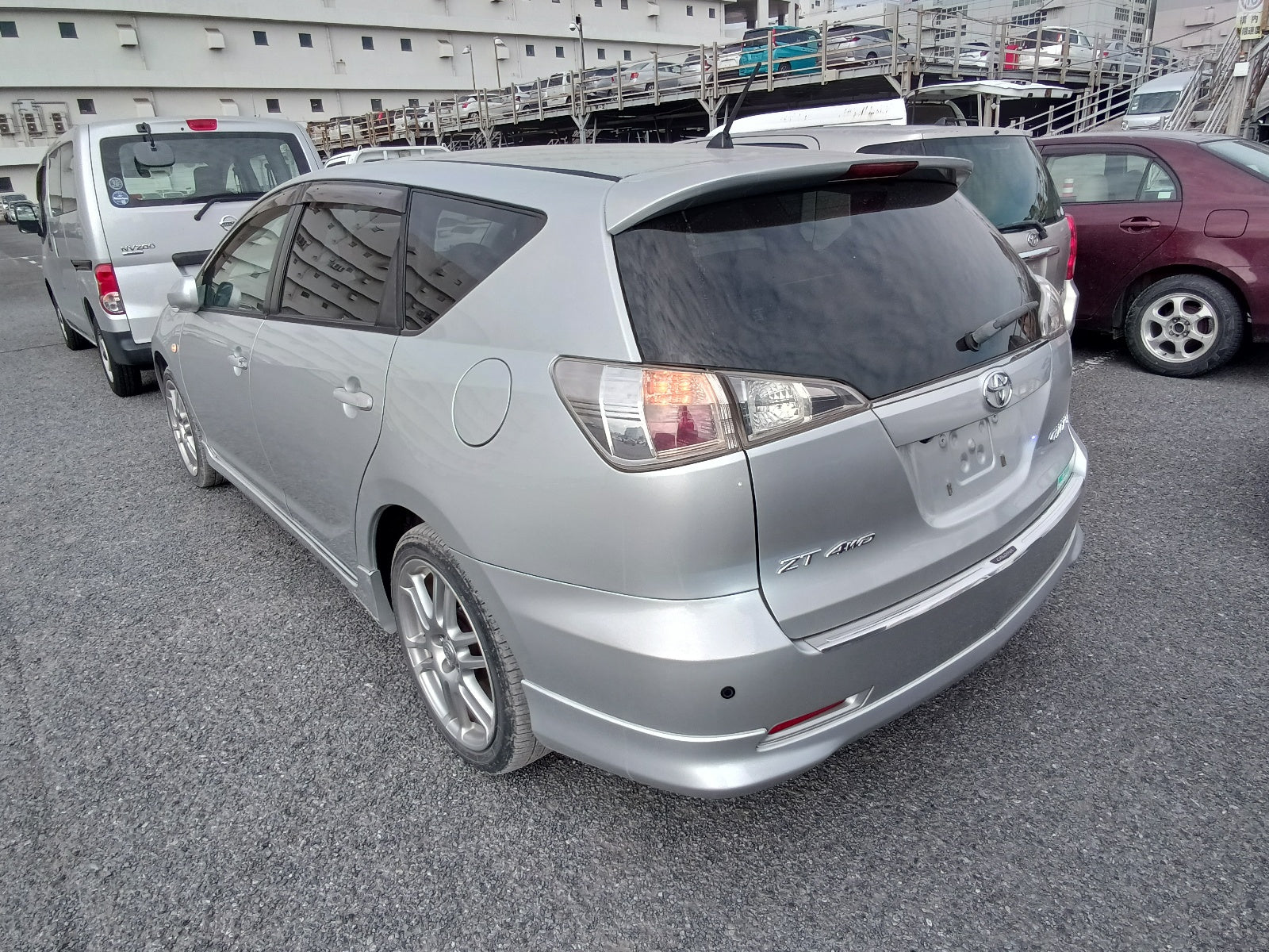 TOYOTA CALDINA-2007 SILVER